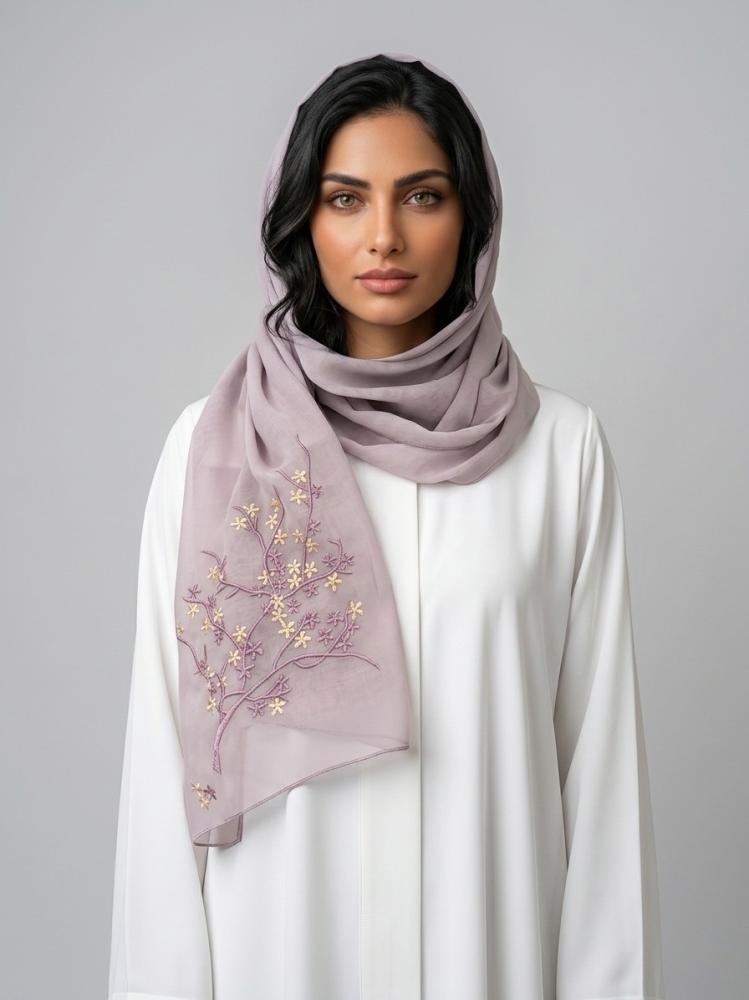 طرحة بوال ليلكي بتطريز أغصان وزهور