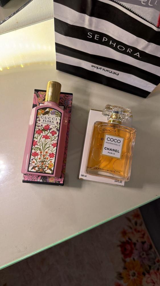 عرض عطرين من العطور المخفضه كيس سيفورا هدية