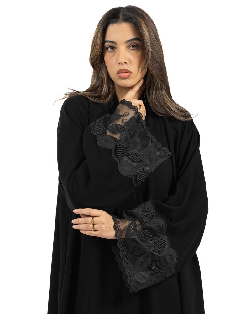 Classic abaya with luxurious lace sleeves