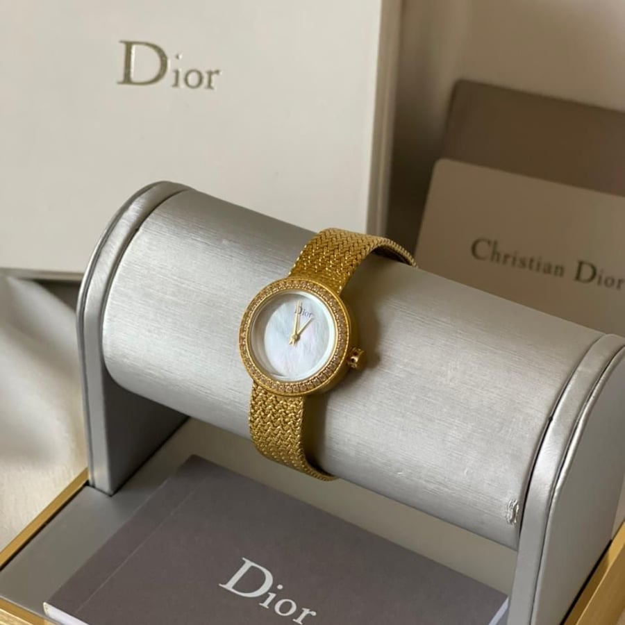 ساعة Dior نسائية شامل الملحقات