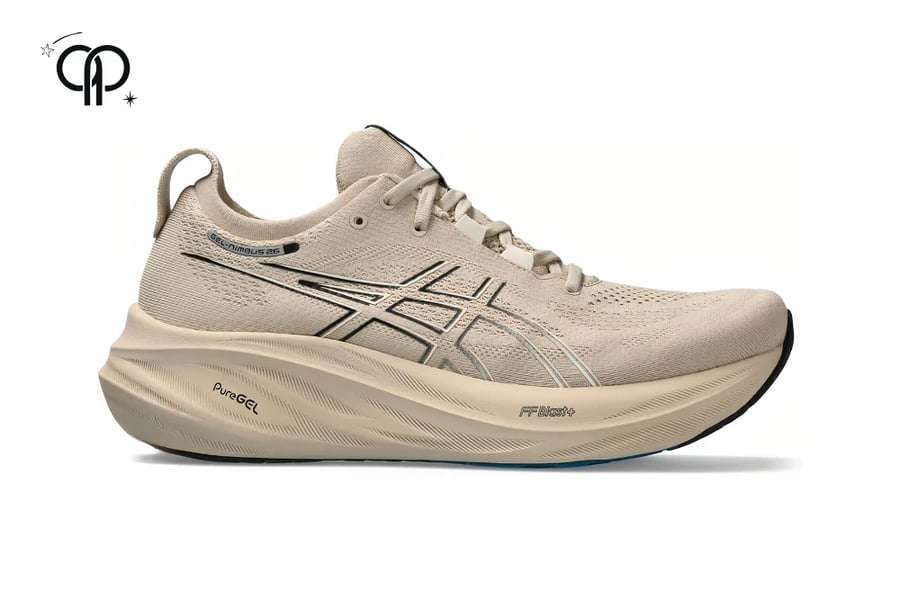 حذاء رجالي اسيكس بيج Asics Gel-Nimbus 26 running shoe in a light beige/oatmeal colorway.