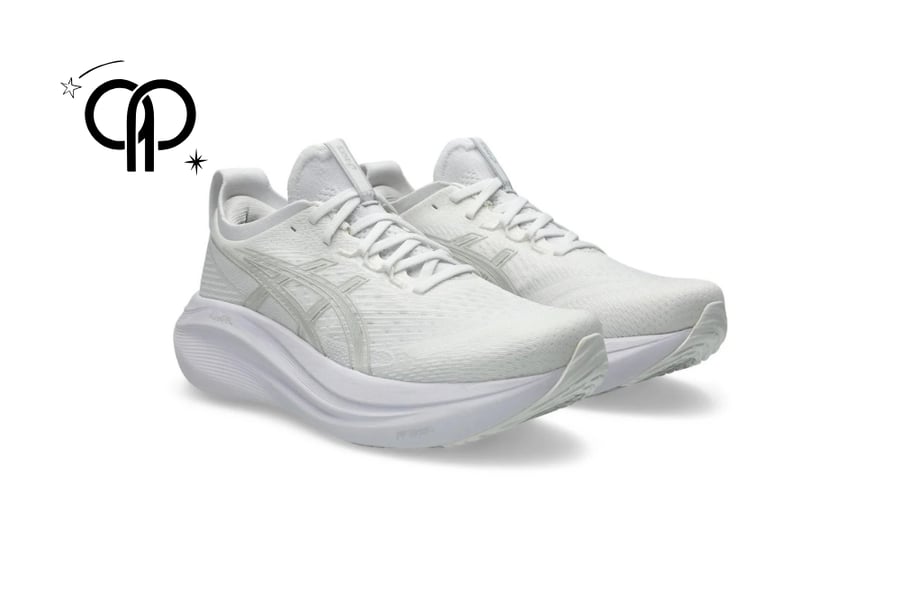 حذاء رجالي اسيكس ابيض the ASICS Gel-Nimbus 27 running shoe in white.