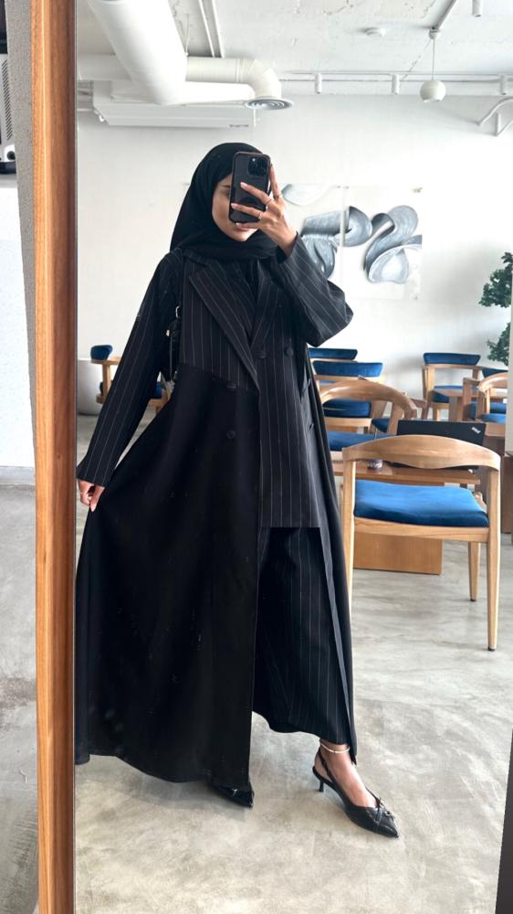 WA17 مع بدلة