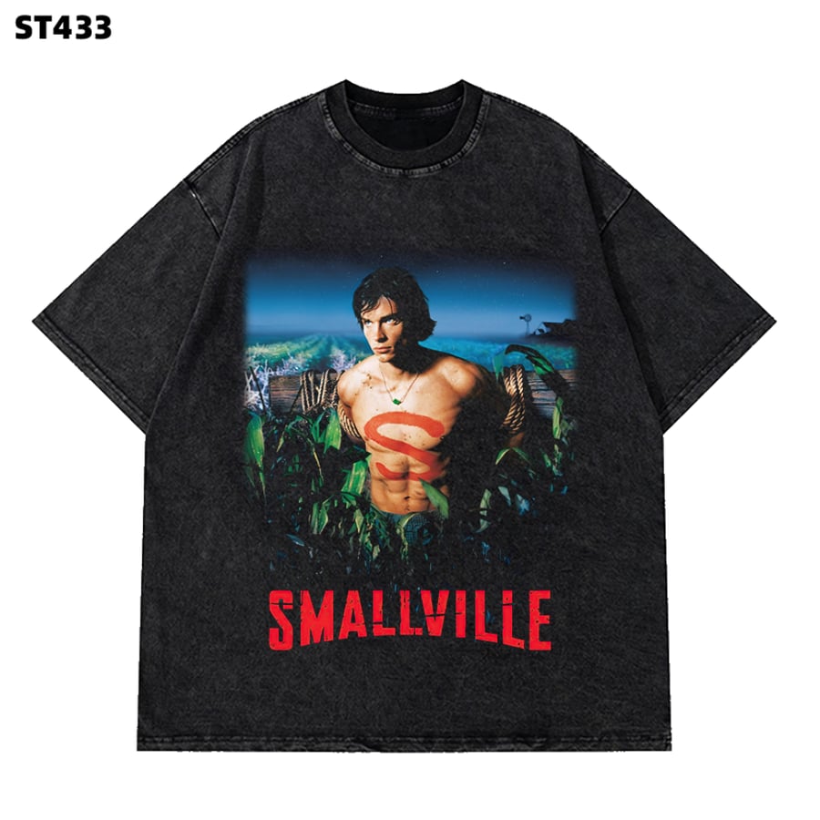 تيشيرت اوفرسايز سمولفيل Smallville