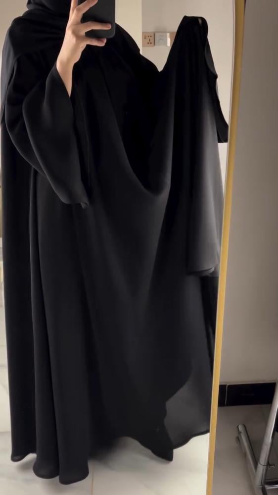 عباية الكلوش D10