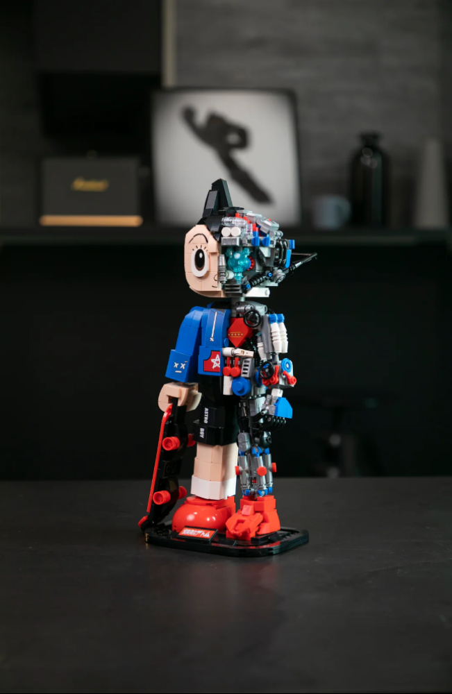 لعبة تركيب استروبوي Astro boy building toy