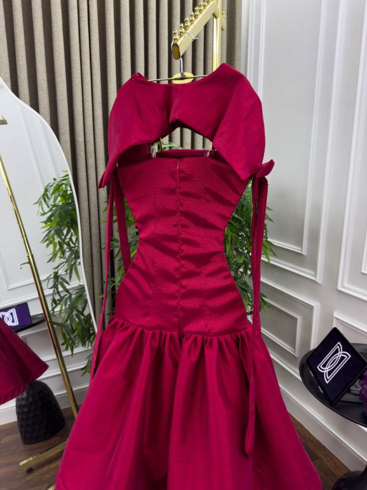 An attractive dress