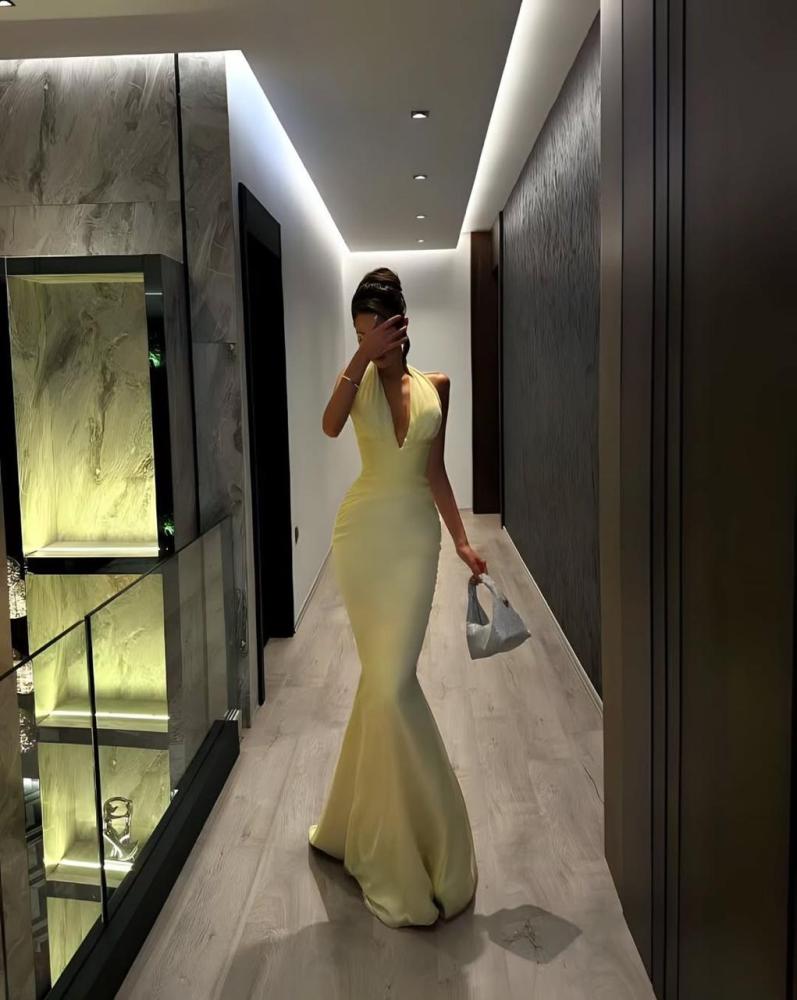 Long yellow dress