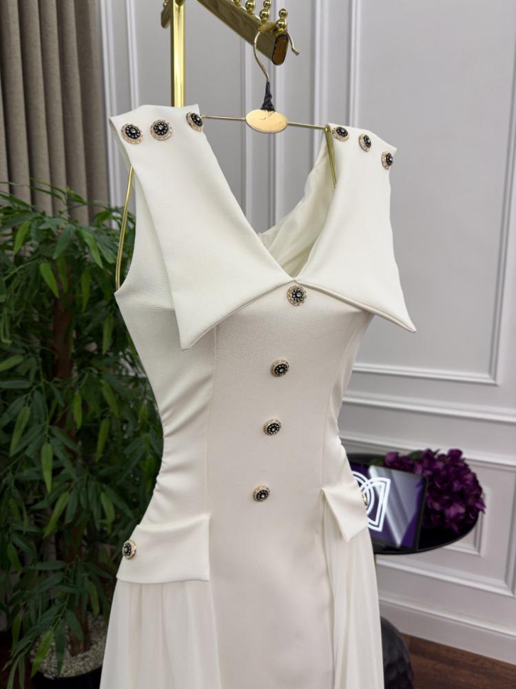 Elegant dress