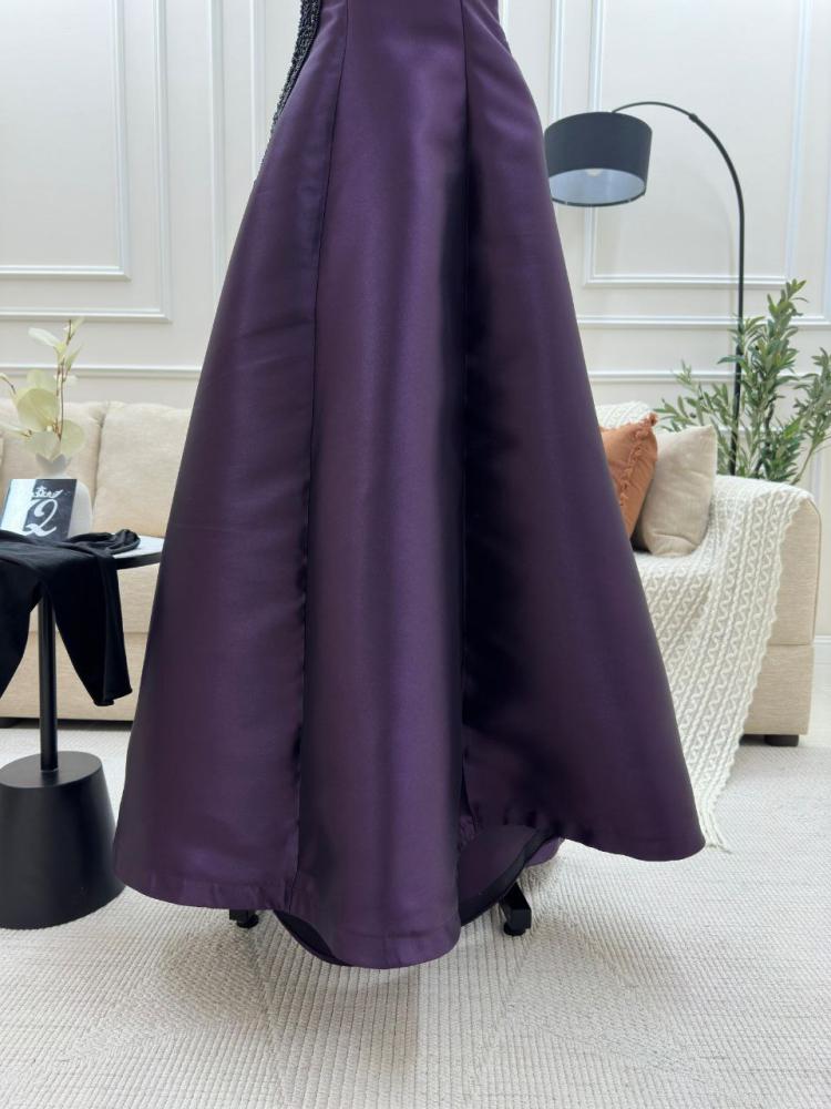 Evening dress with elegant microado fabric