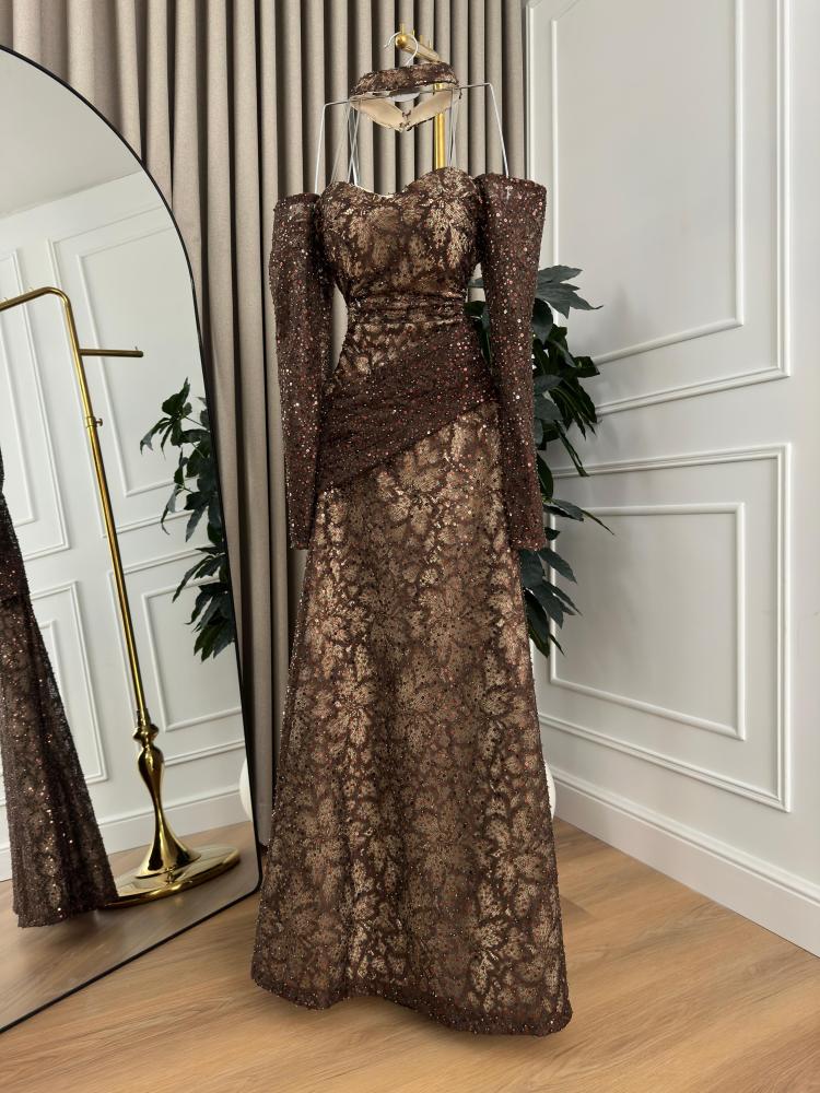 Long off-shoulder dress