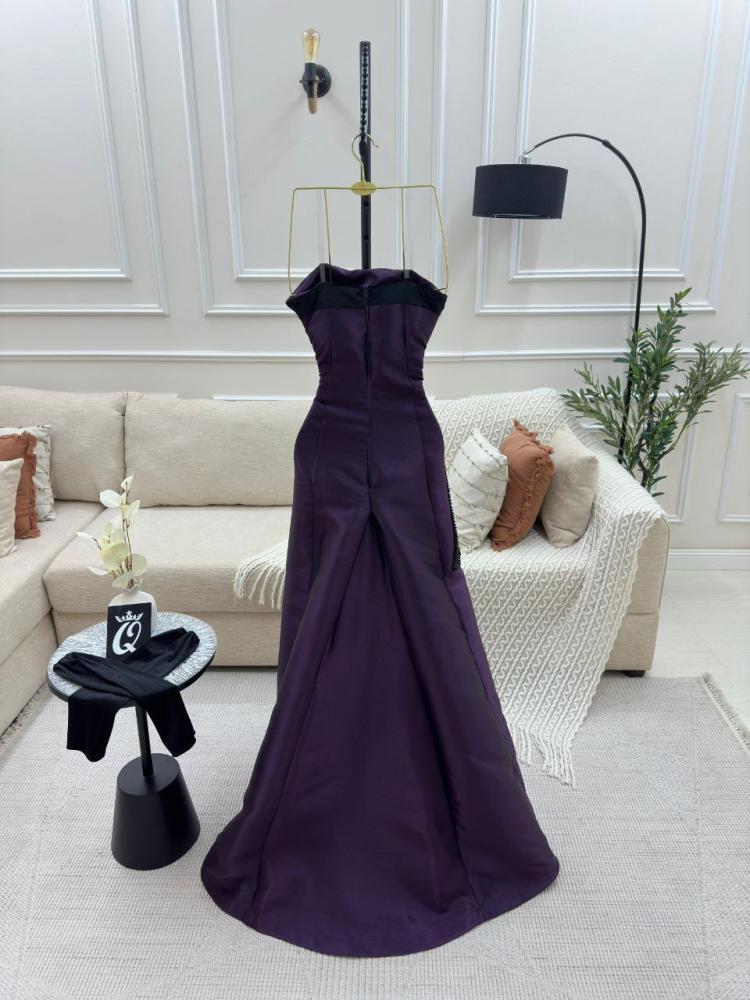 Evening dress with elegant microado fabric