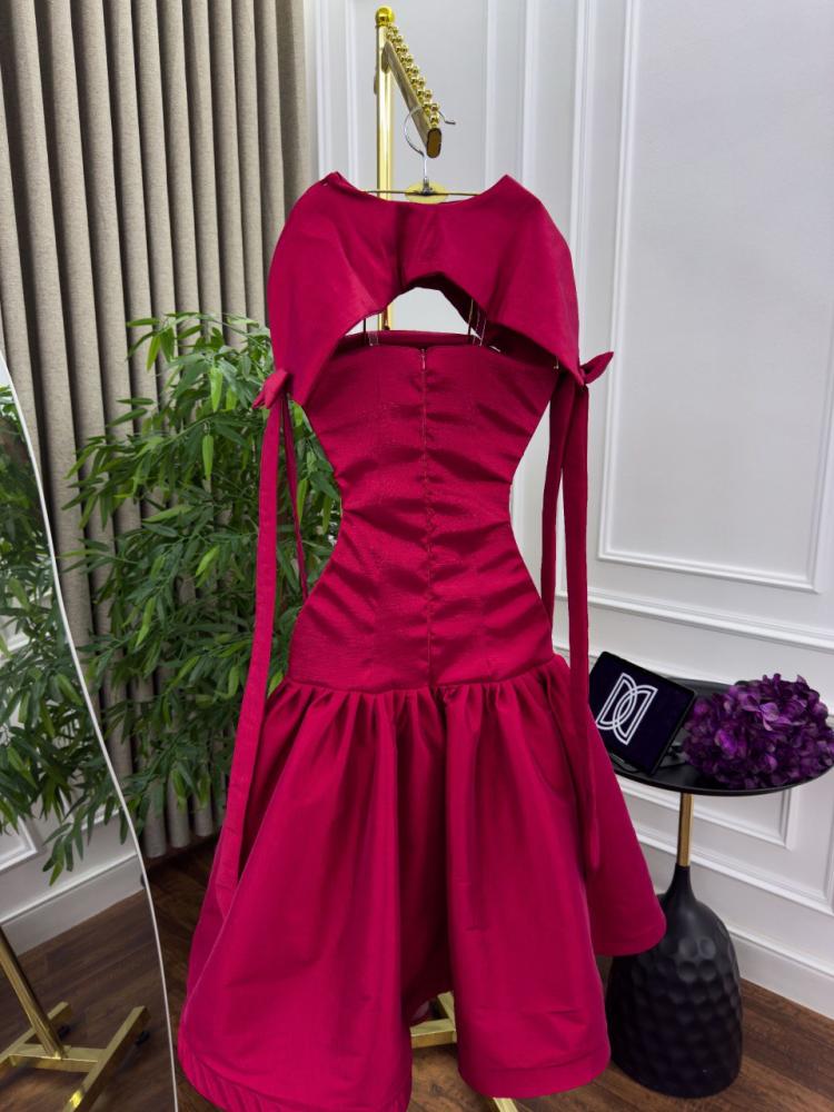 An attractive dress