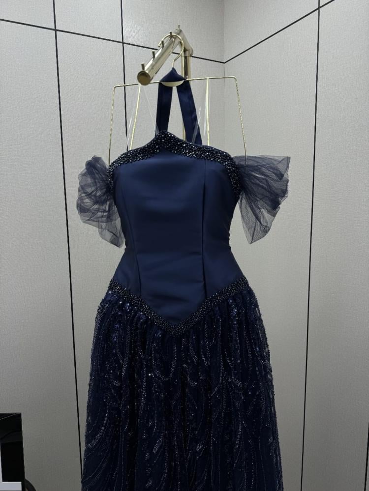 Elegant navy blue dress with evening embroidery