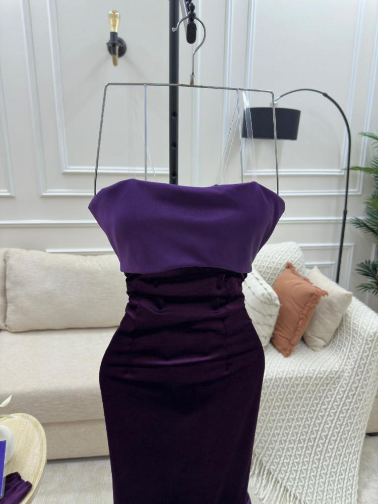Evening dress with velvet fabric with separate sleeves