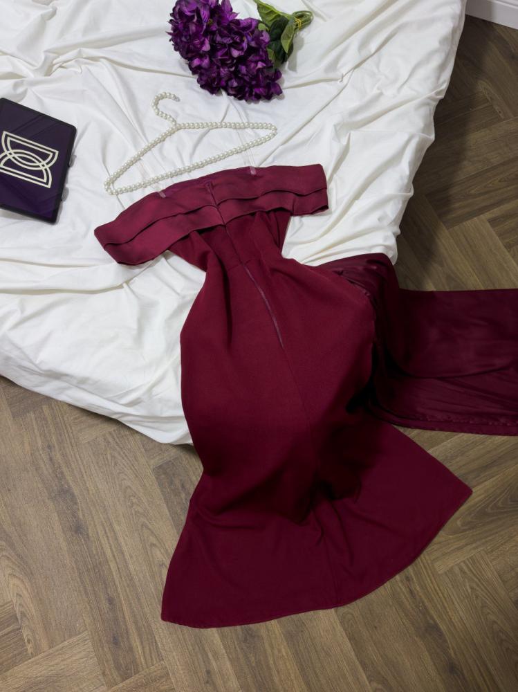 An attractive evening dress