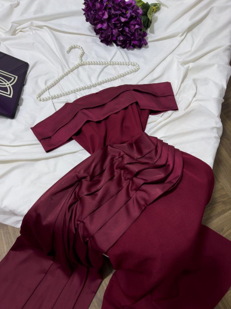 An attractive evening dress