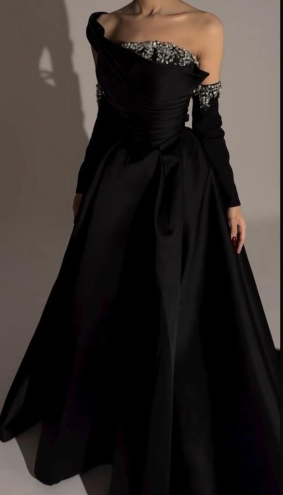 Hind dress