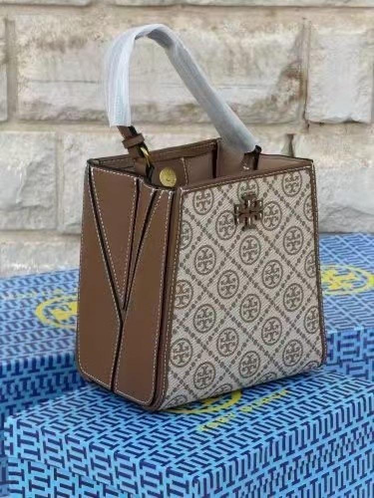 شنطة توري بورش