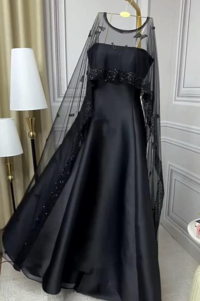 فستان سهره ناعم  لون واحد اسود