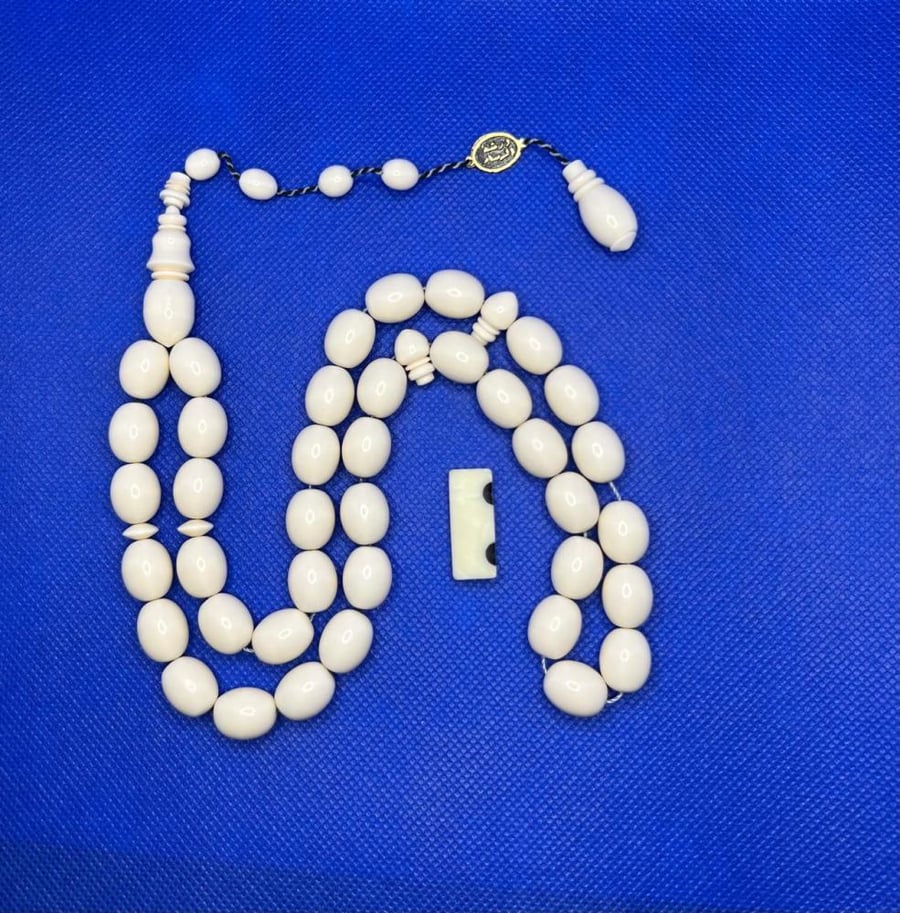 مسباح ضومنة ابيض ورشة الرسام