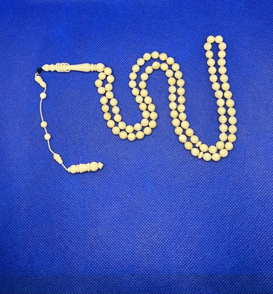 مسباح عاج