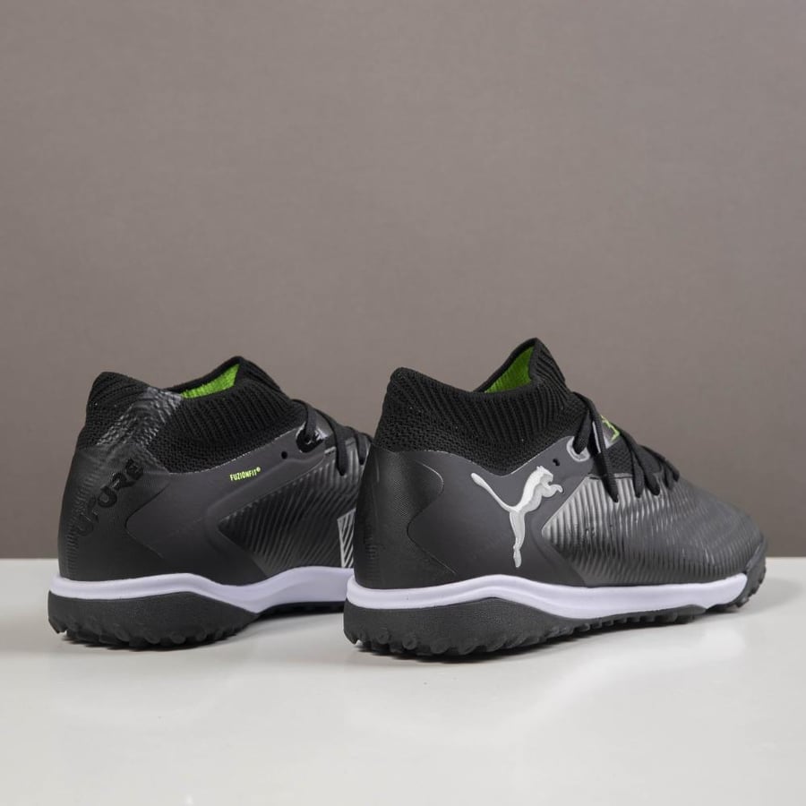 جزمة كرة قدم puma