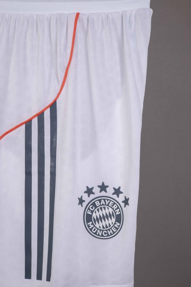 Bayern Munich reserve team kit 2025/2026