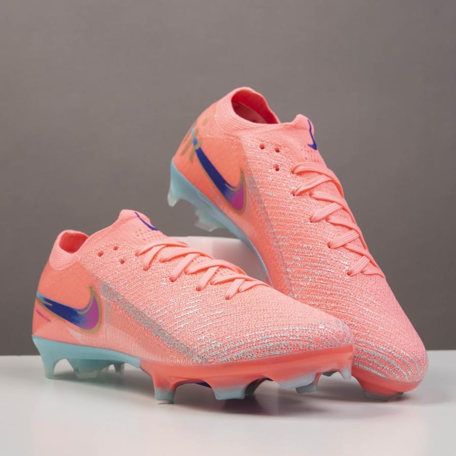جزمة كرة قدم nike