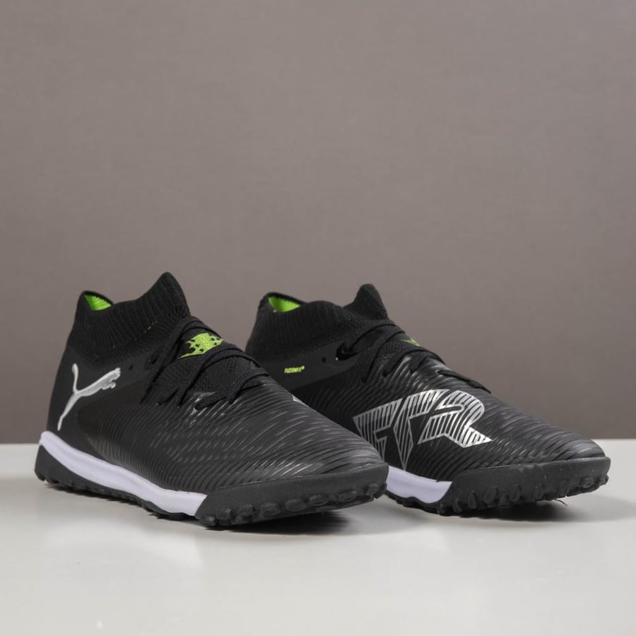 جزمة كرة قدم puma