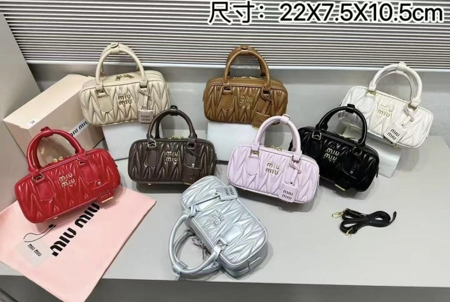 miu miu matelassé leather