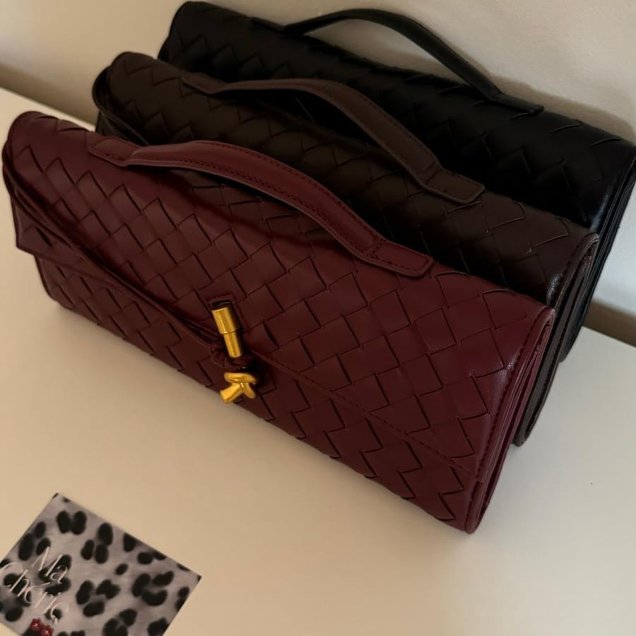 فوري (عدة الوان) Bottega clutch