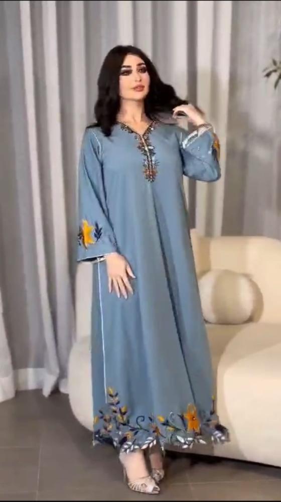 جلابية فاخرة بتطريز تراثي باللونالسماوي لإطلالة راقية