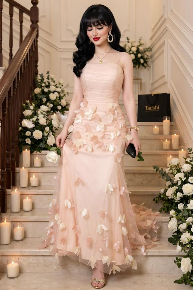 فستان القماش/ شيفون مزين بورد