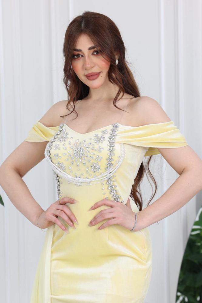 فستان سهرة ليموني ملكي