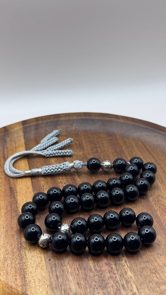 حجر أوبسيديان أسود طبيعي – كركوشة فاخرة