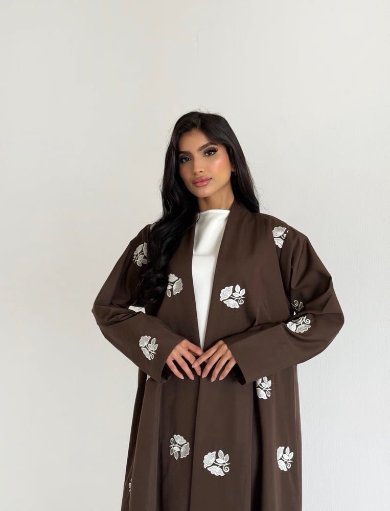عباية كتان تطريز خاص