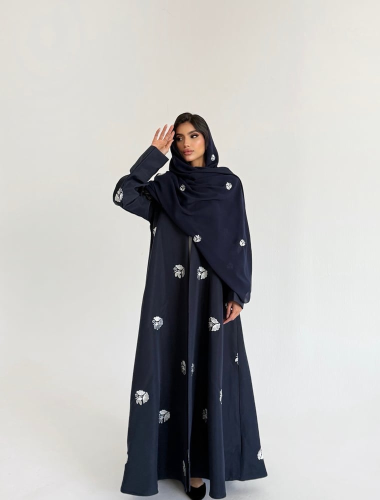 عباية تطريز خاص