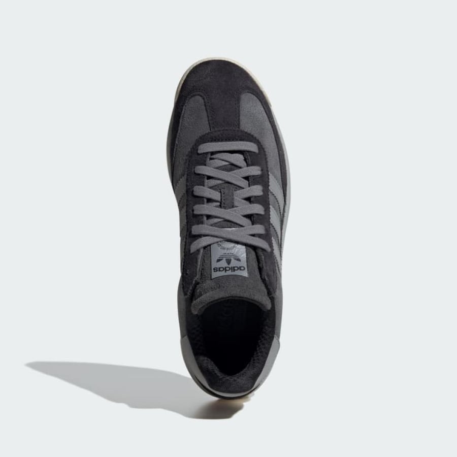 حذاء اديداس ايفو سل 72