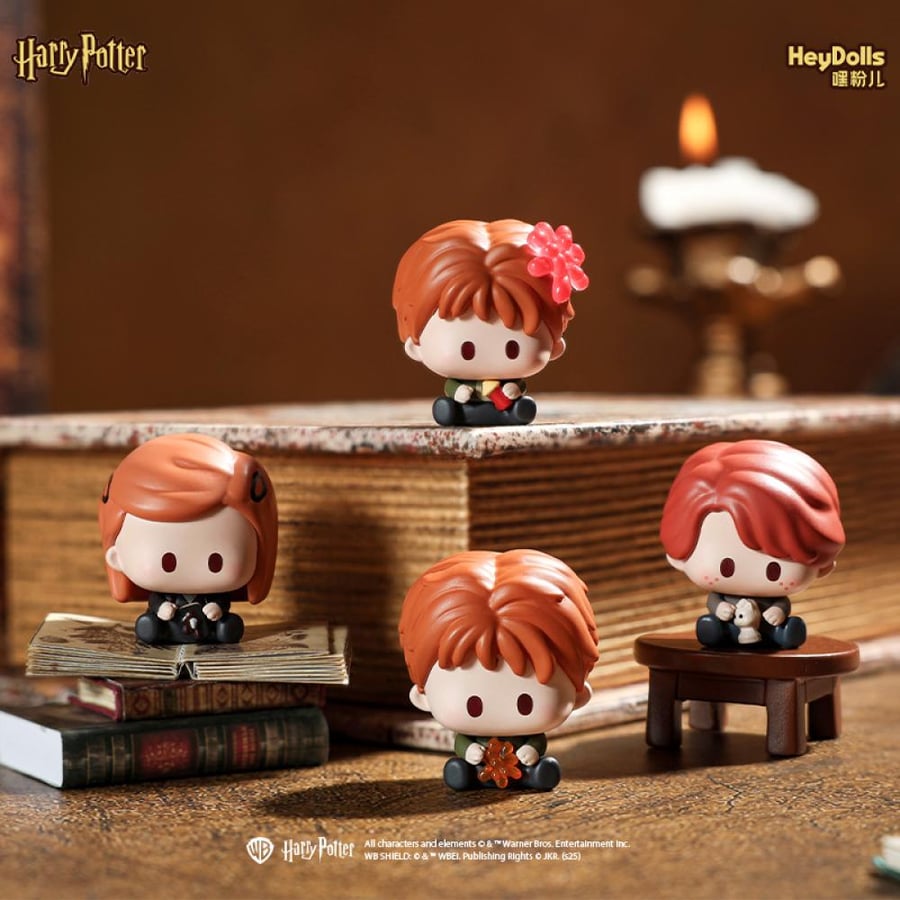 Harry Potter Defense Against the Dark Arts Mini Blind Bag |كيس مفاجآت صغير من سلسلة "هاري بوتر": الدفاع ضد فنون السحر الأسود