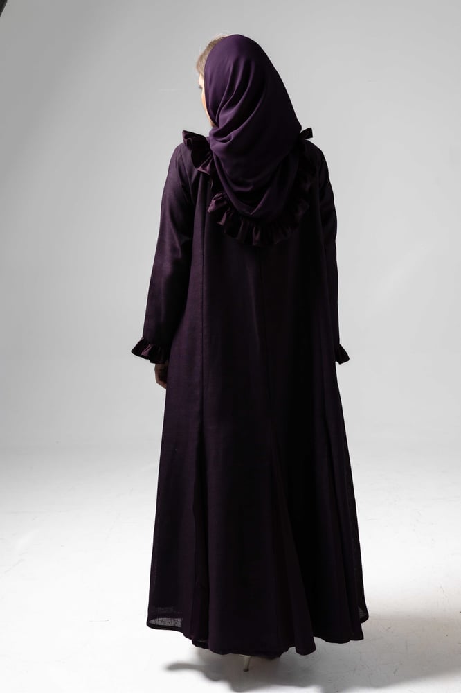 6. Amethyst Blazer Cloché (طقم)