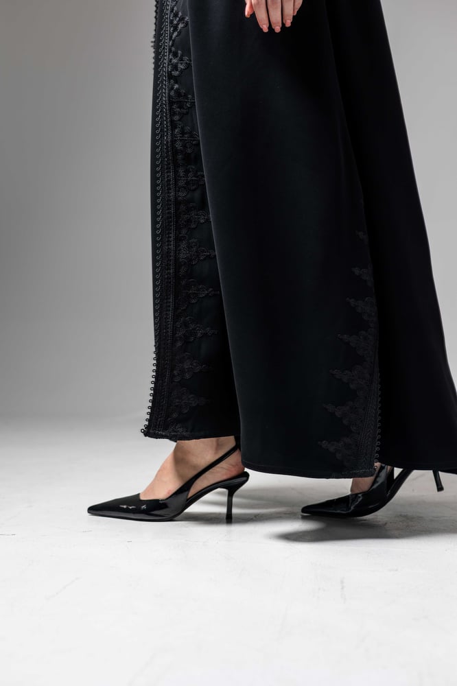 8. Marrakesh Blazer Cloché (طقم)