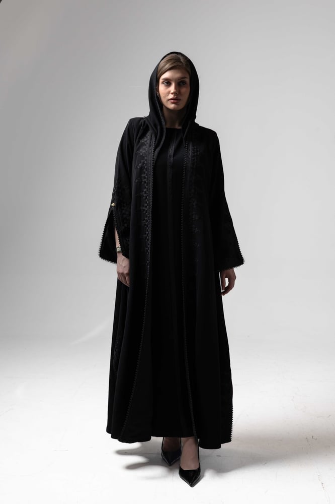8. Marrakesh Blazer Cloché (طقم)