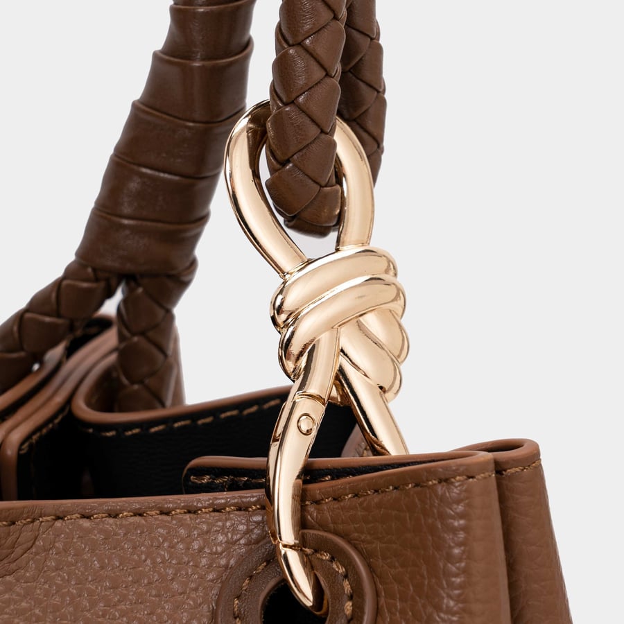 Elegant women's leather handbag from Bagco