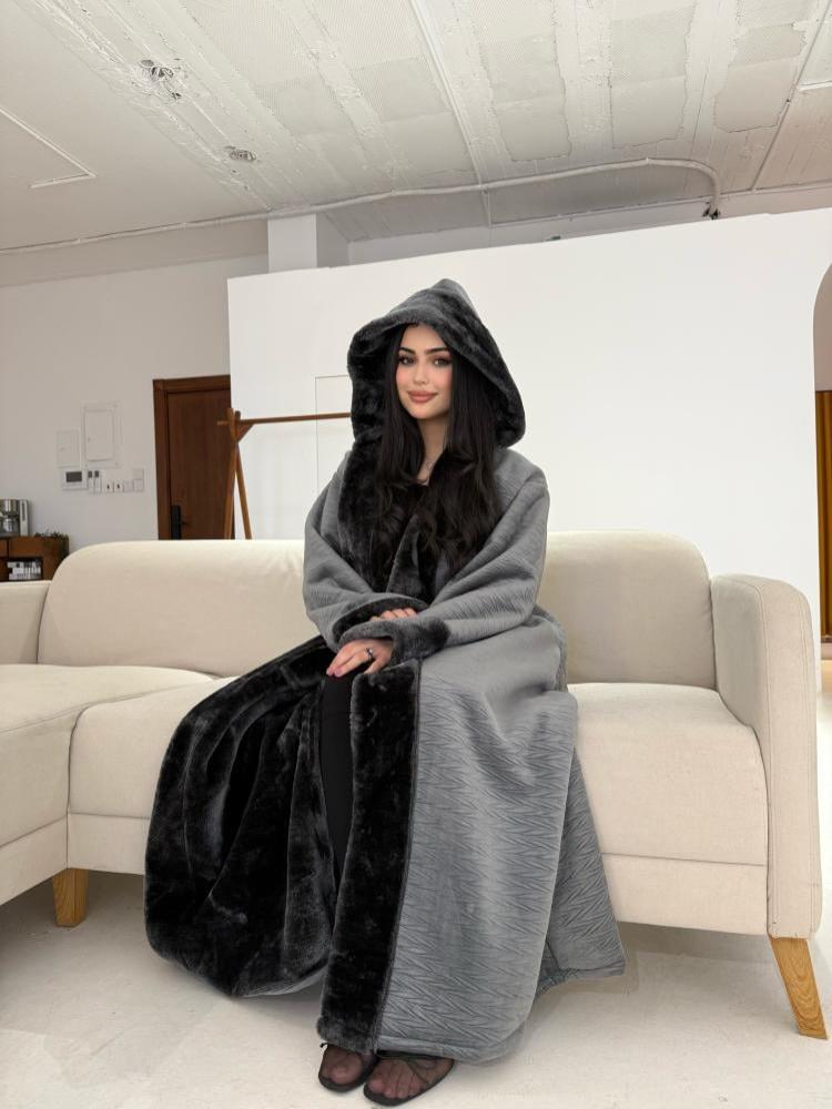 فروة مخمل رمادي