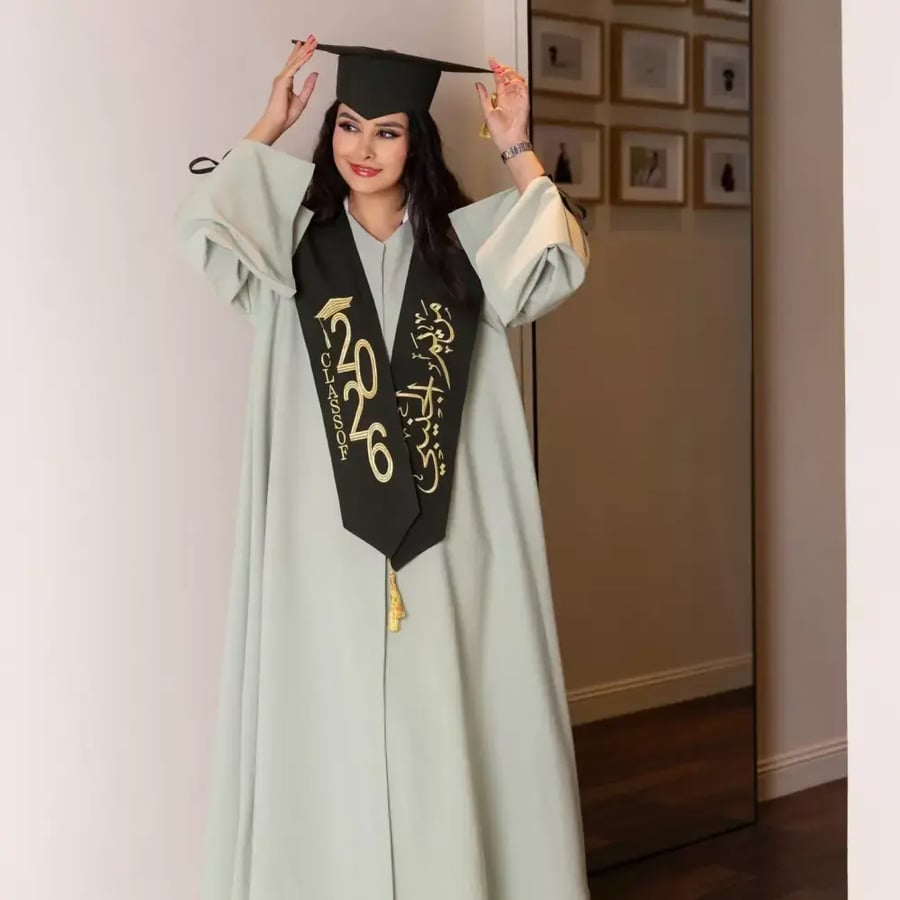 عبايات تخرج 2026