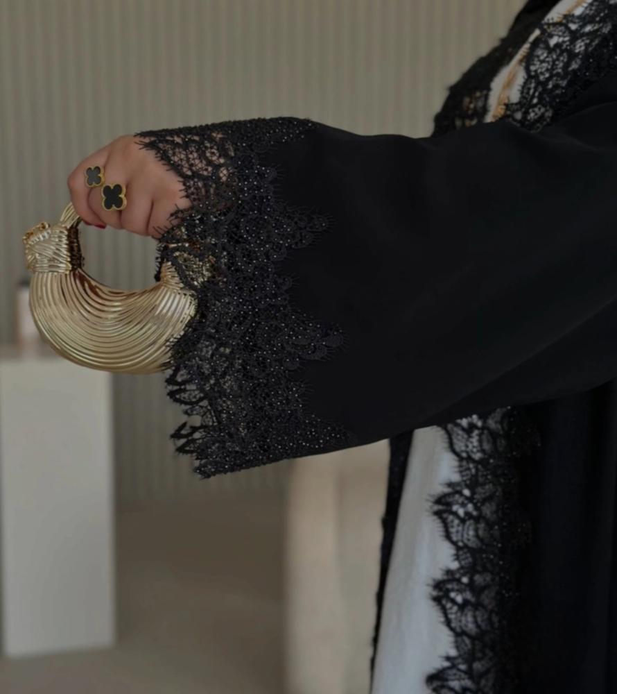 عباية ايه لاين مع تفاصيل دانتيل فرنسي