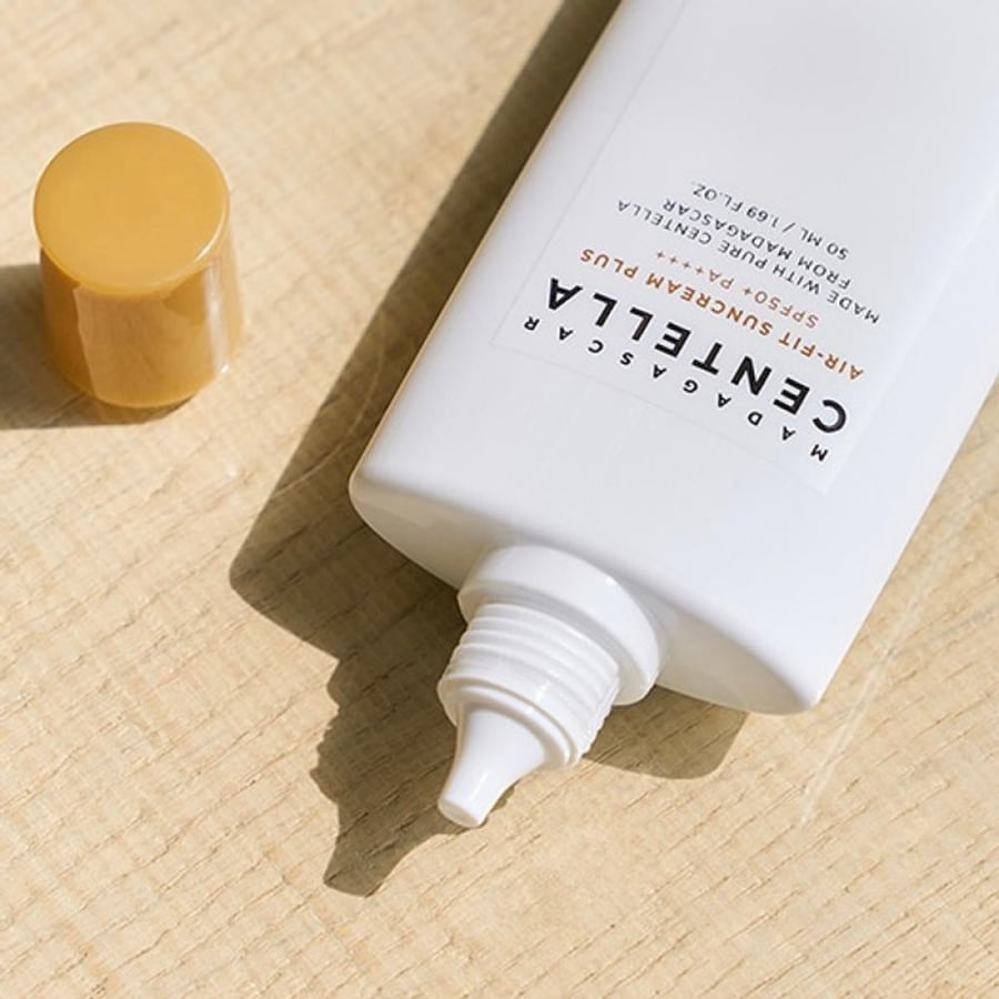 كريم واقي شمس سنتيلا اير فيت بلس بعامل حماية +SPF 50 من سكين 1004 - 50 مل