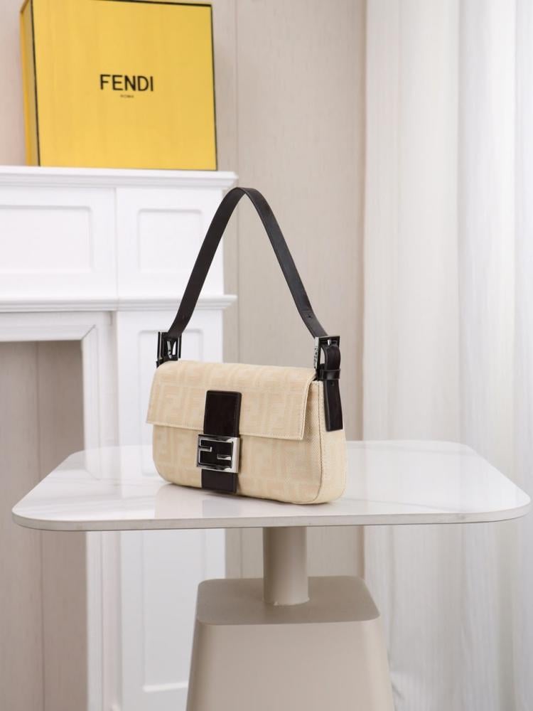 fendi baguette