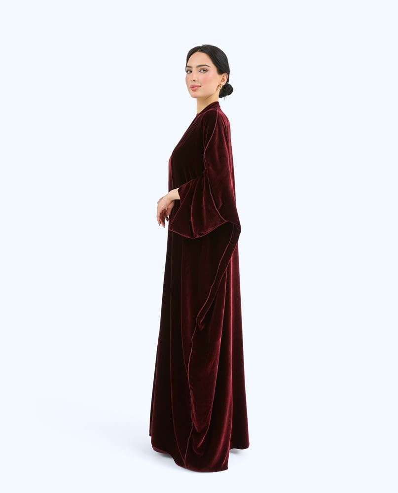 Maroon Velvet Bisht Abaya